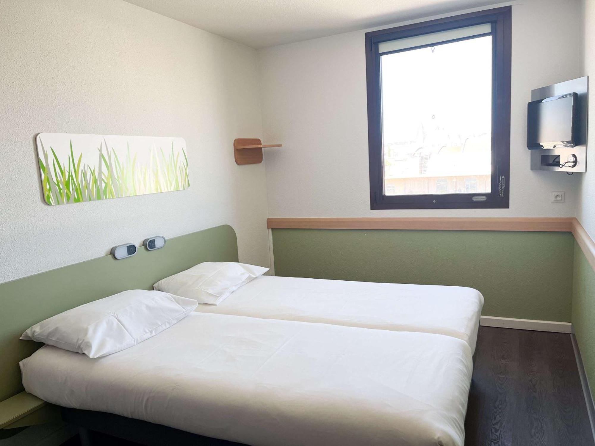 Ibis Budget Nimes Centre Gare Dış mekan fotoğraf