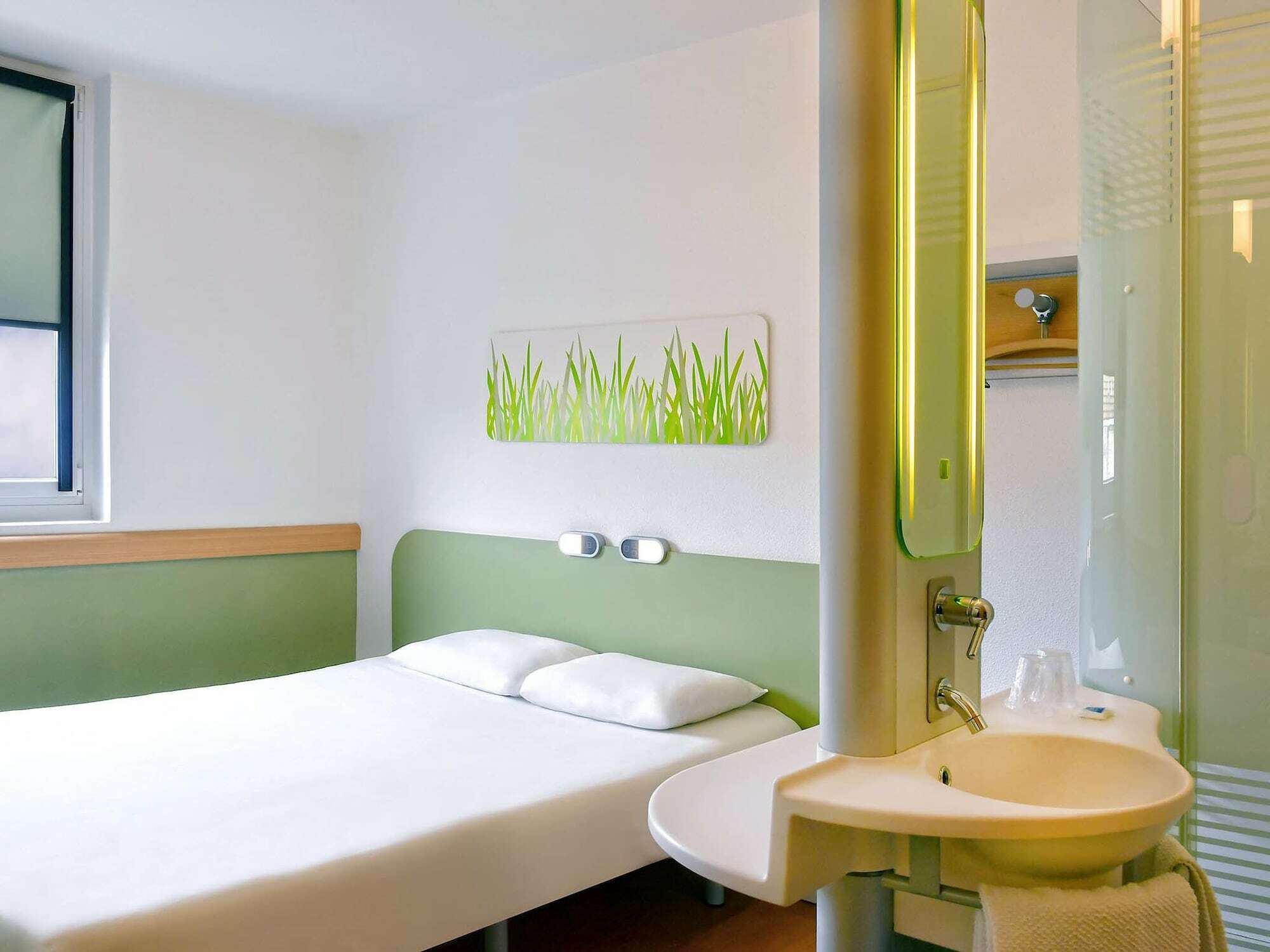 Ibis Budget Nimes Centre Gare Dış mekan fotoğraf